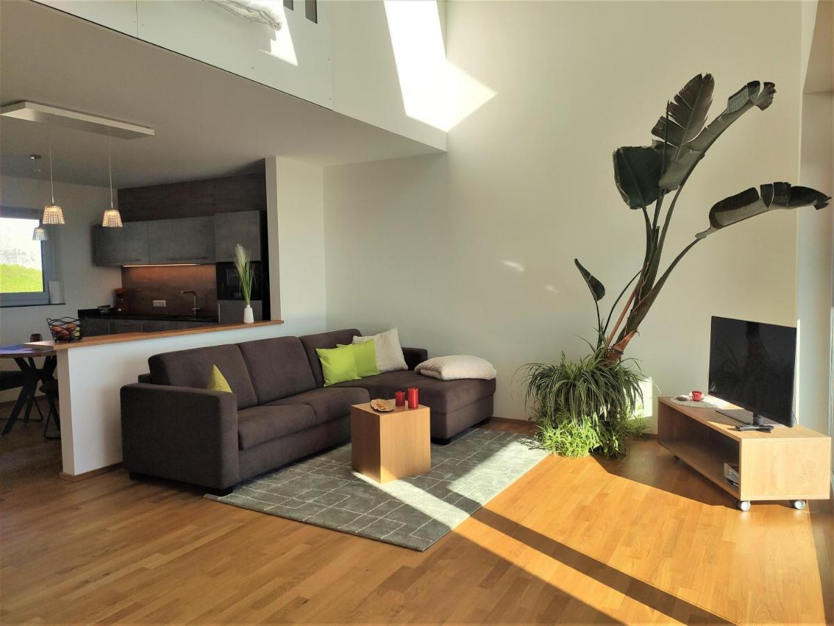 Hecklers Seepanorama Appartements ユーバーリンゲン エクステリア 写真